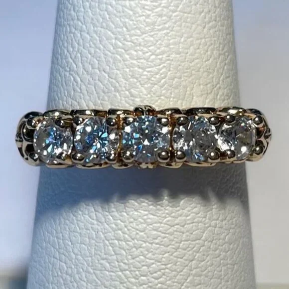 14k Solid Yellow Gold Anniversary Band Size 5 sizable up/down - Picture 1 of 6